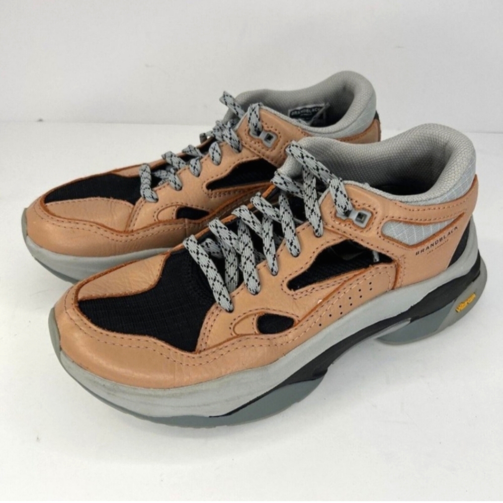 Vibram Brand Black Los Angeles